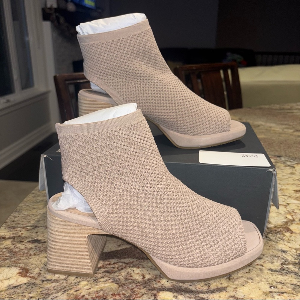 EILEEN FISHER Blush Cutout Bootie NIB - Picture 8 of 15